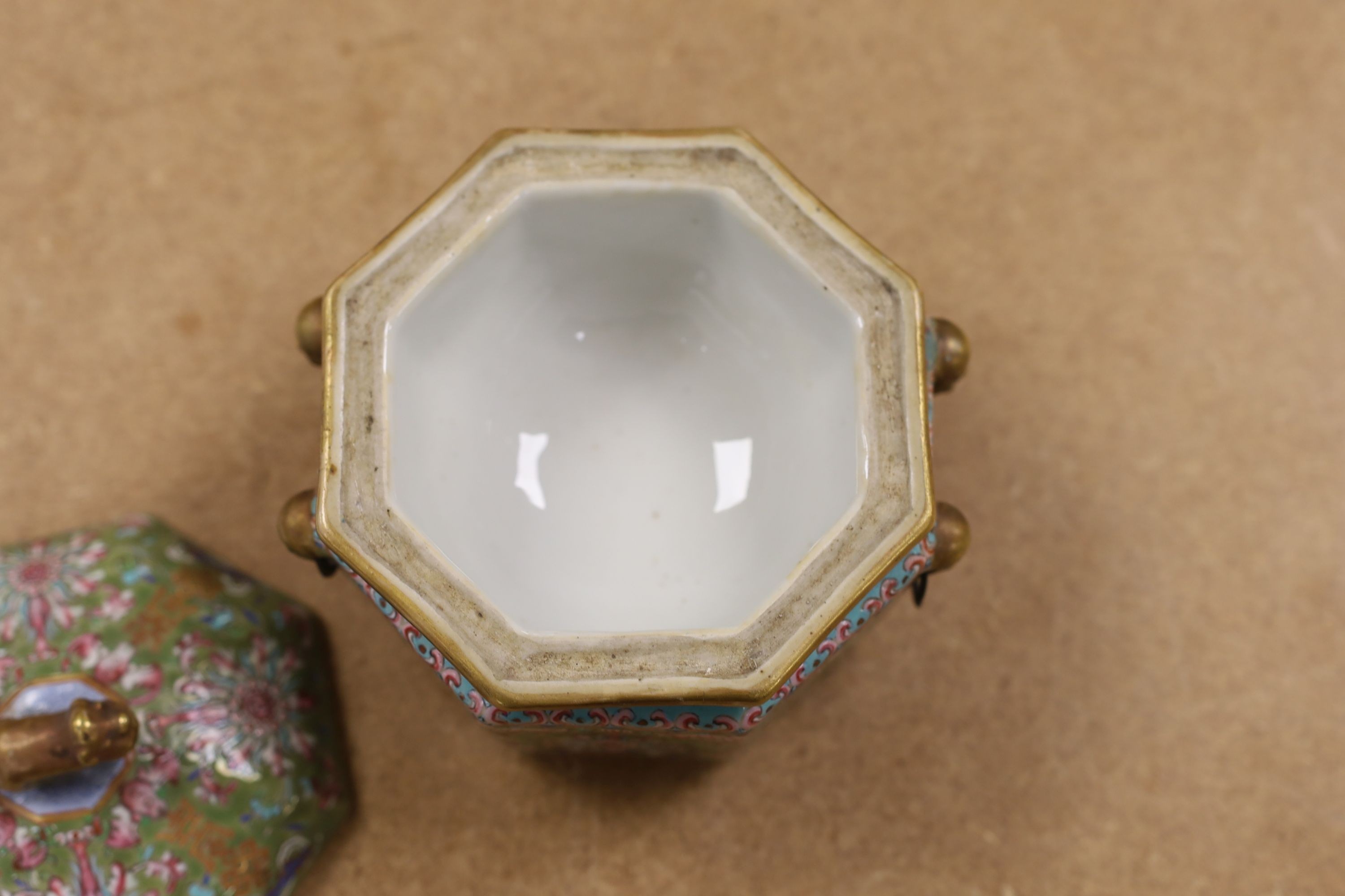 A Chinese sage green ground jar, cover and liner, mid 19th century, 13cm